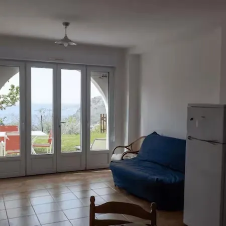 Location 2 Pieces Sur A 3km De Monaco *