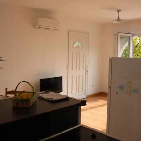 Location 2 Pieces Sur A 3km De Monaco Feriehus