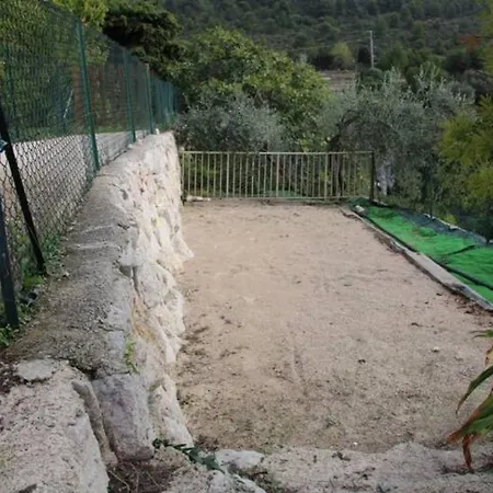 Location 2 Pièces Sur à 3km De Monaco