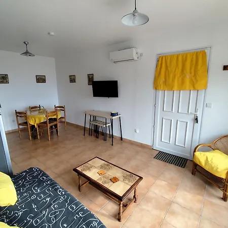 Location 2 Pièces Sur à 3km De Monaco Casa vacanze *