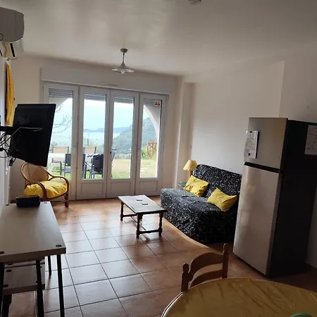 Location 2 Pièces Sur à 3km De Monaco Casa de Férias Èze