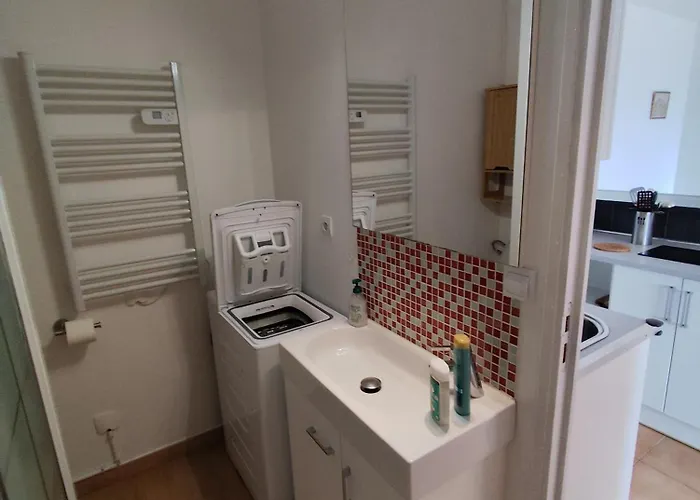 بيت للعطل Location 2 Pieces Sur A 3km De Monaco إز